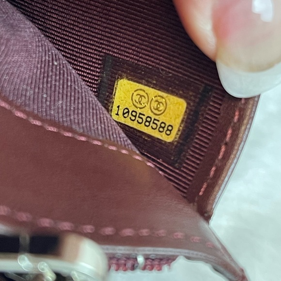 COPY - CHANEL CC QUILTED LAMBSKIN BIFOLD WALLET ON A CHAIN - Picture 13 of 16